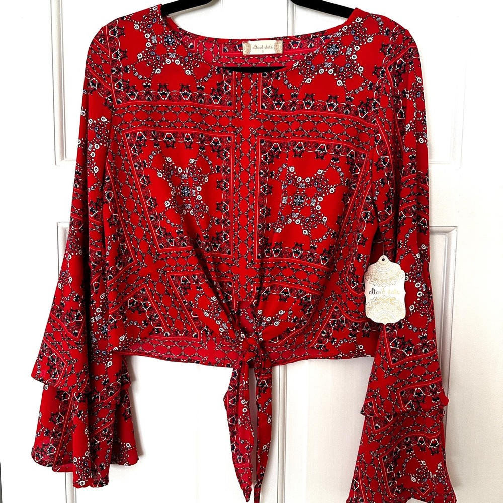 Altar’d State Mackenzie Bell Sleeve Top NWT